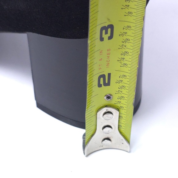 La Canadienne Hally Black Suede Zip Booties 8M Waterproof - Picture 10 of 11